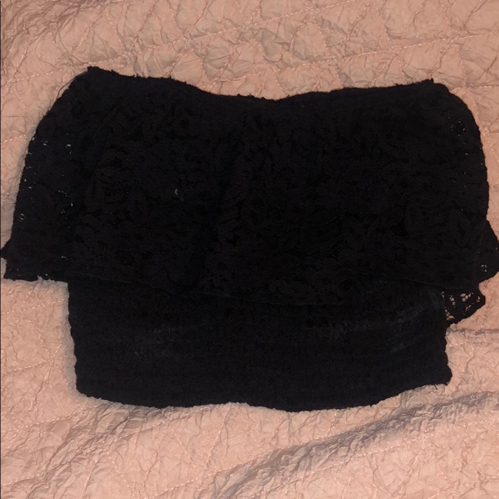 Black crop top!! Never worn! From Hollister!!